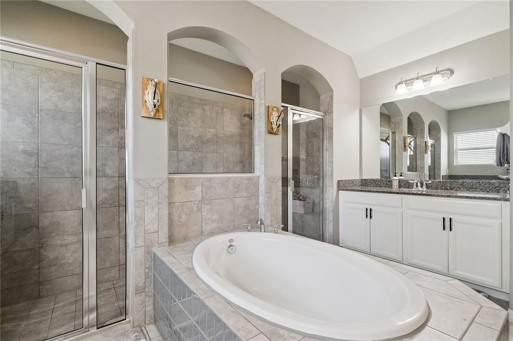 For Sale: $1,000,000 (4 beds, 3 baths, 3828 Square Feet)