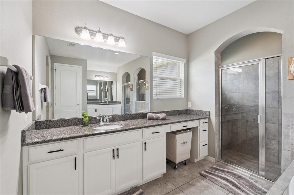For Sale: $1,000,000 (4 beds, 3 baths, 3828 Square Feet)