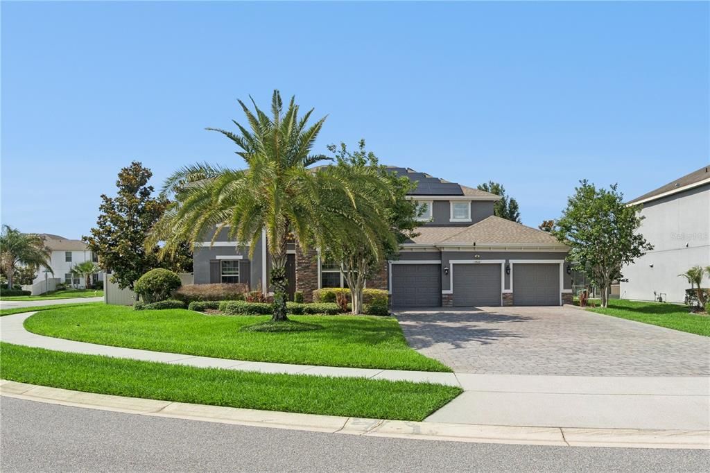 For Sale: $1,000,000 (4 beds, 3 baths, 3828 Square Feet)