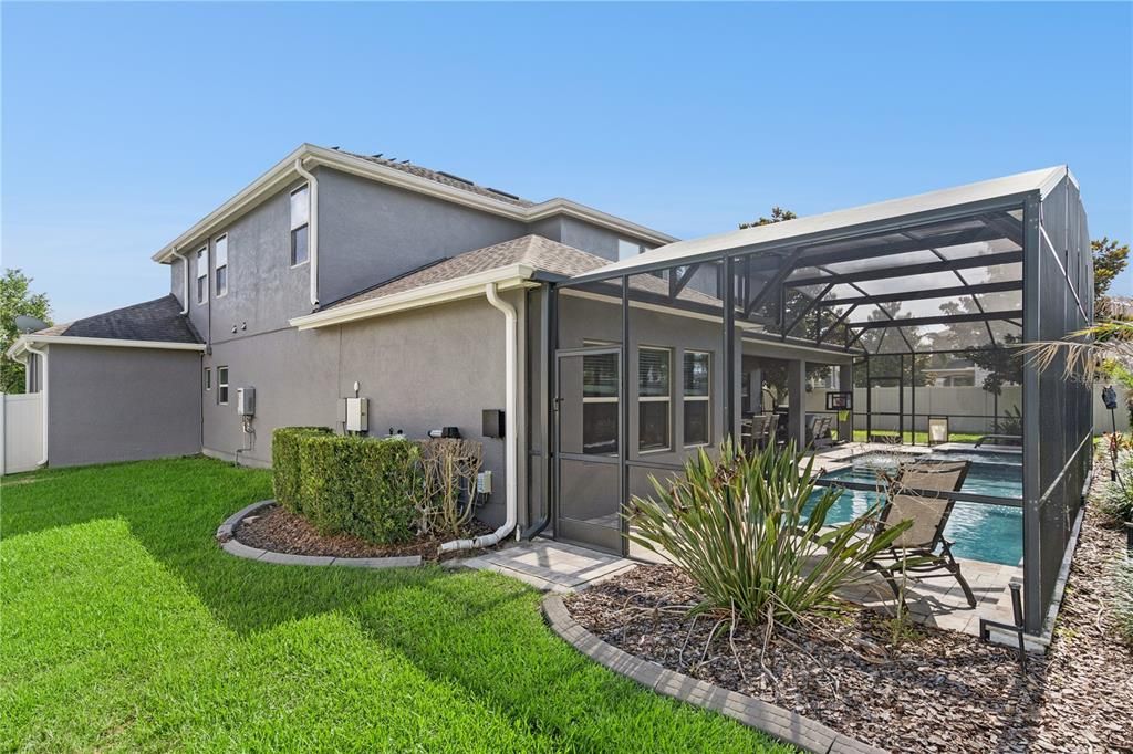 For Sale: $1,000,000 (4 beds, 3 baths, 3828 Square Feet)