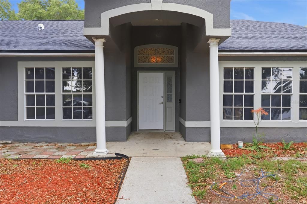 For Sale: $350,000 (4 beds, 2 baths, 2009 Square Feet)