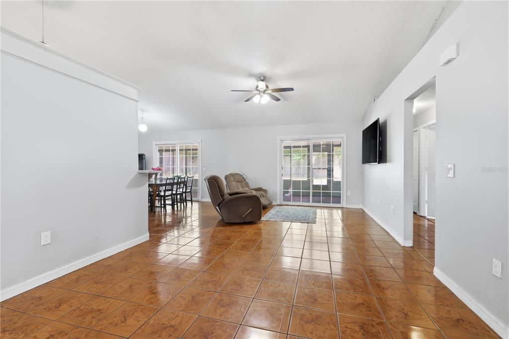 For Sale: $350,000 (4 beds, 2 baths, 2009 Square Feet)