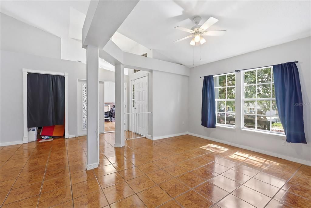For Sale: $350,000 (4 beds, 2 baths, 2009 Square Feet)