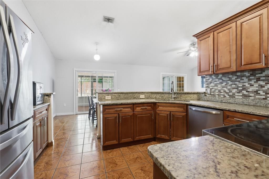 For Sale: $350,000 (4 beds, 2 baths, 2009 Square Feet)