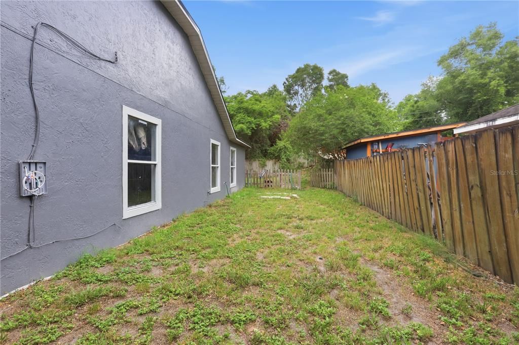For Sale: $350,000 (4 beds, 2 baths, 2009 Square Feet)