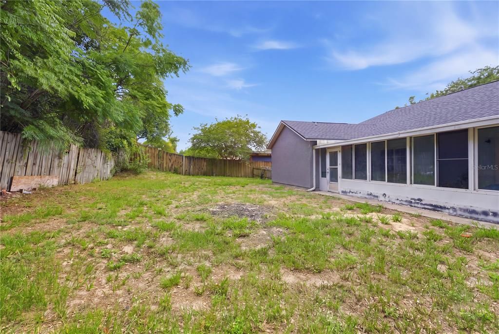 For Sale: $350,000 (4 beds, 2 baths, 2009 Square Feet)