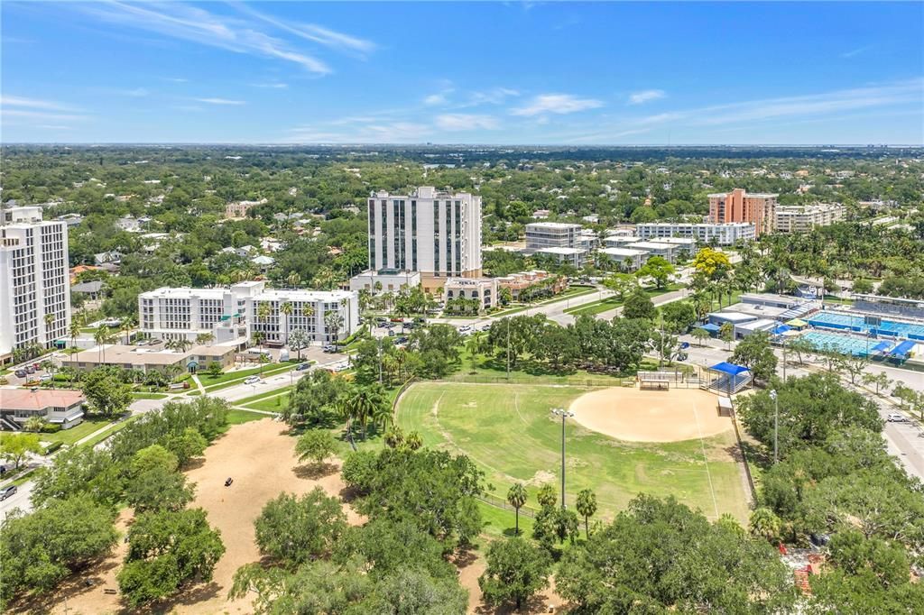 For Sale: $384,900 (1 beds, 1 baths, 730 Square Feet)