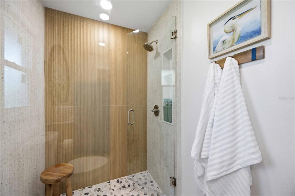 На продажу: $364,700 (2 спален, 2 ванн, 1429 Квадратных фут)