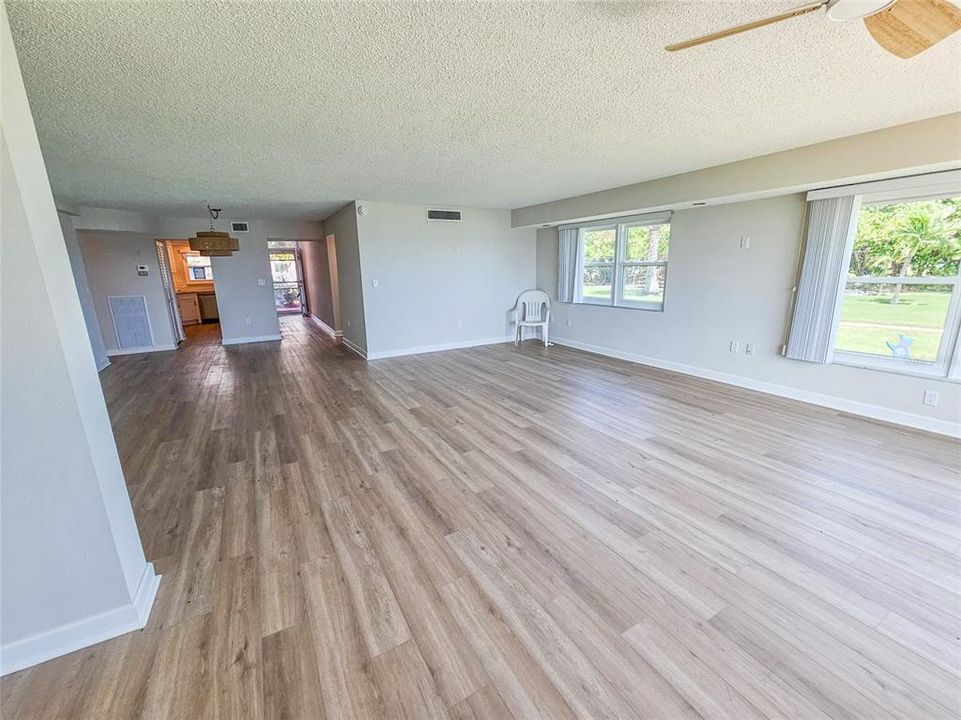 En Renta: $2,800 (3 camas, 2 baños, 1700 Pies cuadrados)