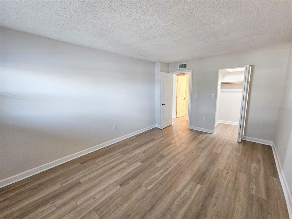 En Renta: $2,800 (3 camas, 2 baños, 1700 Pies cuadrados)