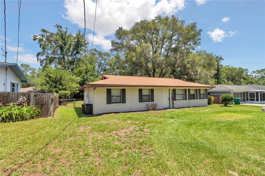 For Sale: $209,900 (3 beds, 1 baths, 1152 Square Feet)