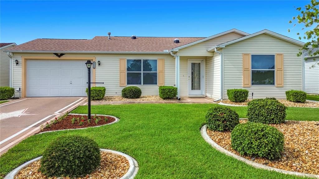 : $315,000 (2 beds, 2 baths, 1388 Square Feet)