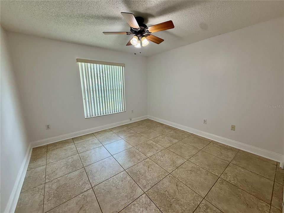 For Sale: $330,000 (3 beds, 2 baths, 1410 Square Feet)