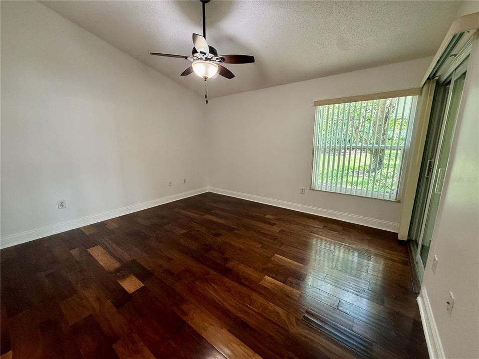 For Sale: $330,000 (3 beds, 2 baths, 1410 Square Feet)