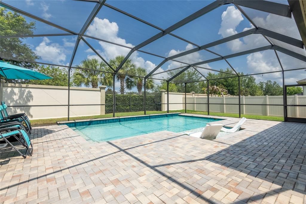 For Sale: $675,000 (5 beds, 2 baths, 3092 Square Feet)