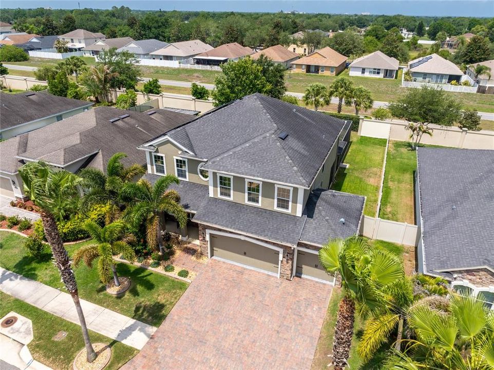 For Sale: $675,000 (5 beds, 2 baths, 3092 Square Feet)