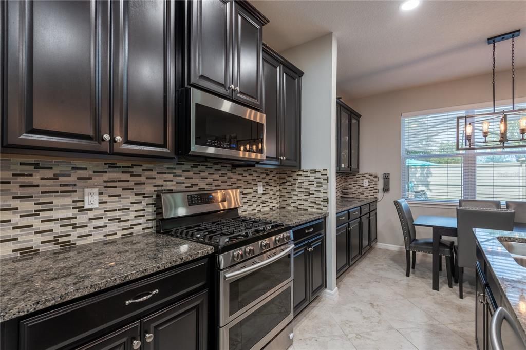 For Sale: $675,000 (5 beds, 2 baths, 3092 Square Feet)