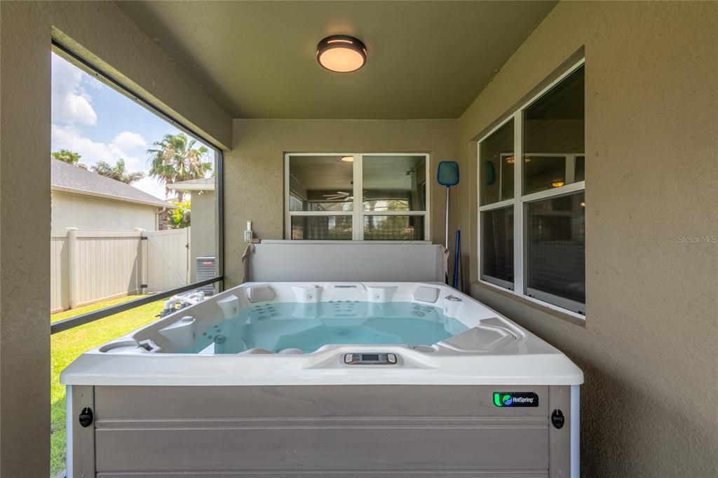 For Sale: $675,000 (5 beds, 2 baths, 3092 Square Feet)