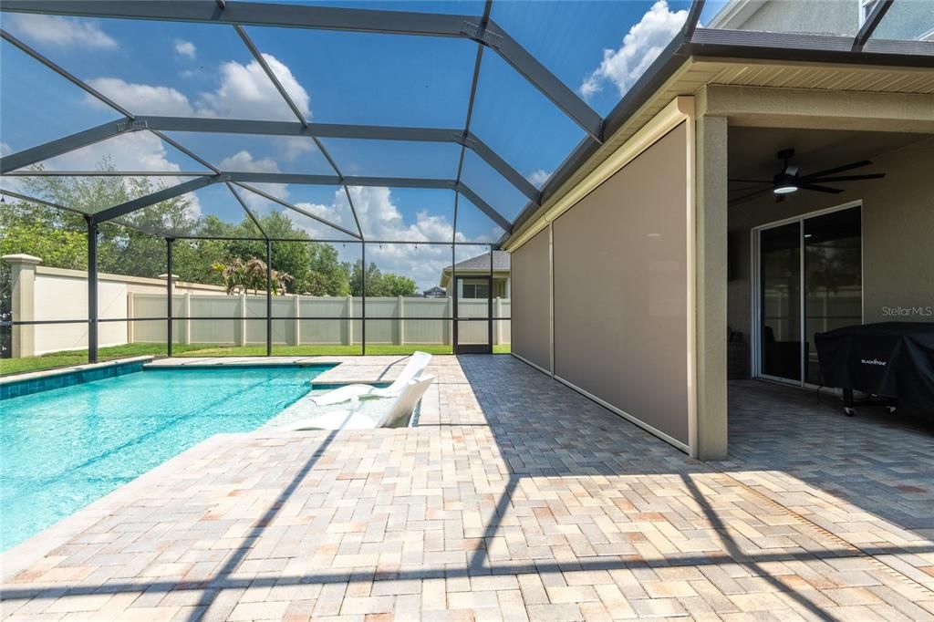 For Sale: $675,000 (5 beds, 2 baths, 3092 Square Feet)