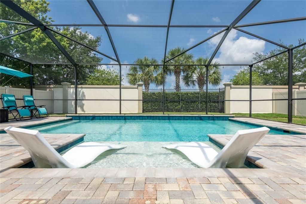 For Sale: $675,000 (5 beds, 2 baths, 3092 Square Feet)