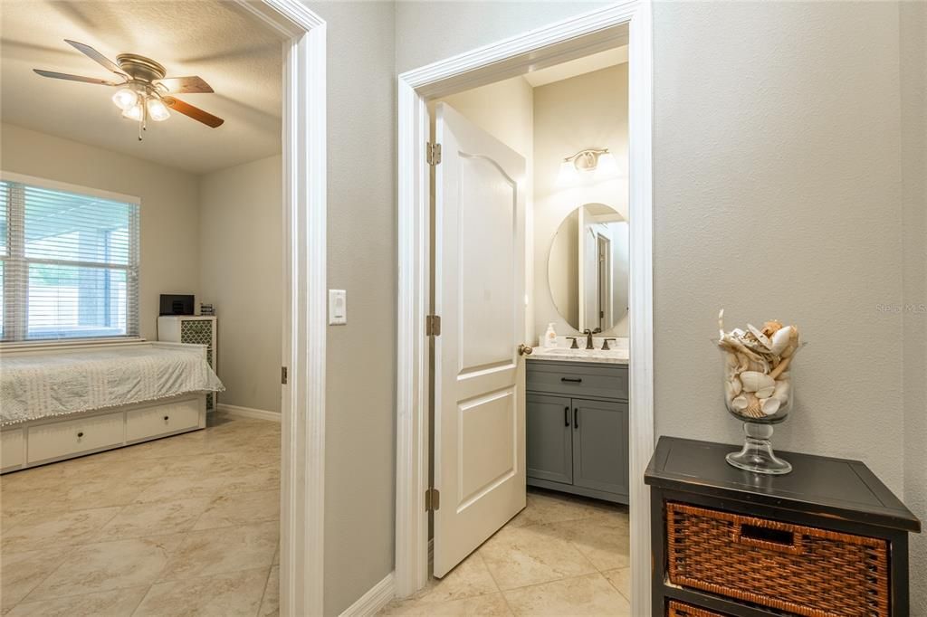 For Sale: $675,000 (5 beds, 2 baths, 3092 Square Feet)