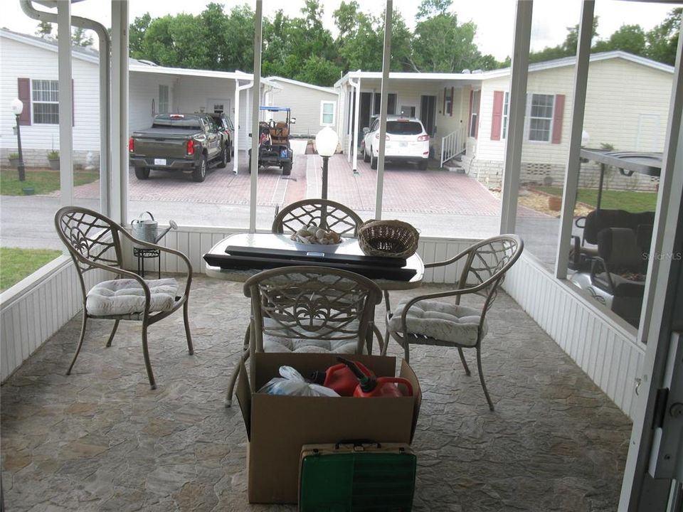 For Sale: $189,900 (3 beds, 2 baths, 1080 Square Feet)