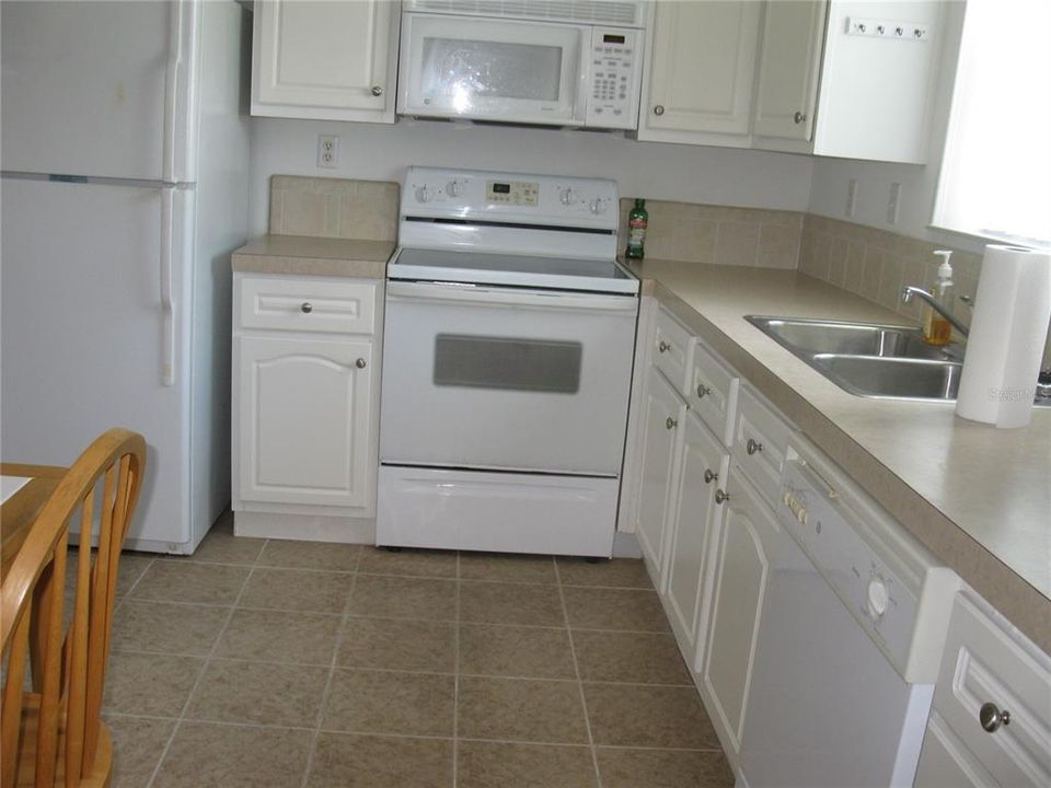 For Sale: $189,900 (3 beds, 2 baths, 1080 Square Feet)