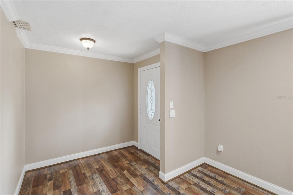 For Sale: $360,000 (4 beds, 2 baths, 2215 Square Feet)