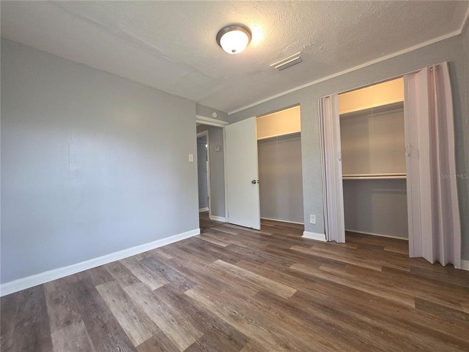 For Rent: $999 (2 beds, 1 baths, 712 Square Feet)