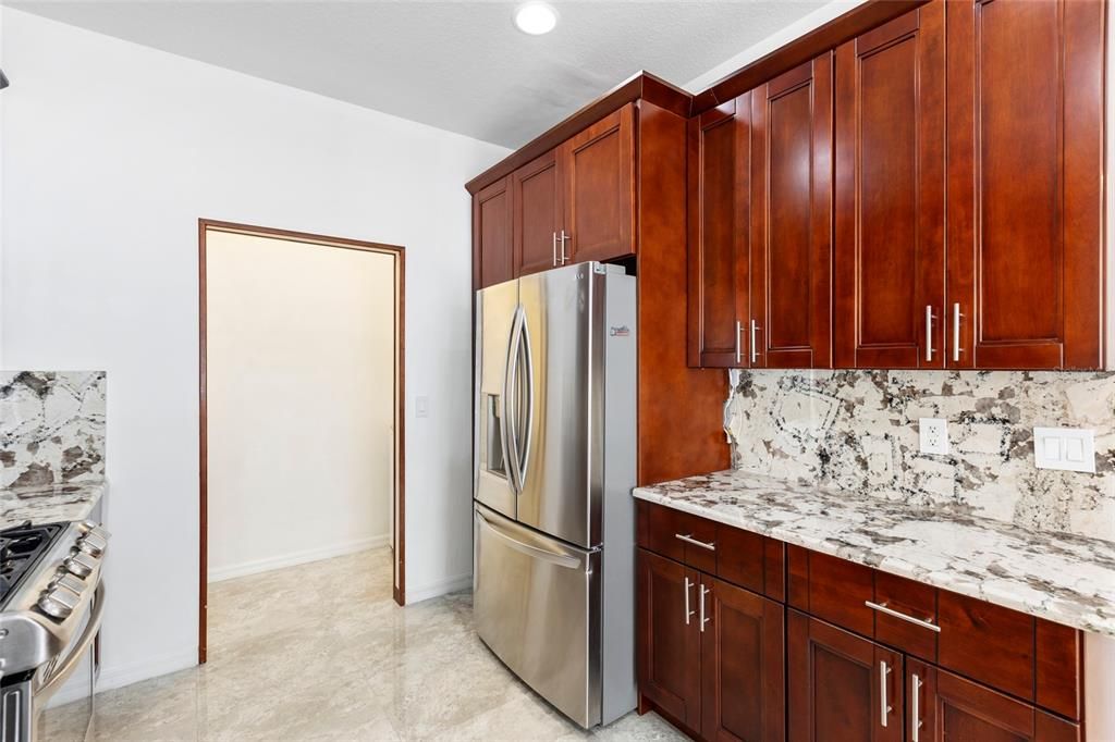 For Sale: $339,000 (3 beds, 2 baths, 1661 Square Feet)
