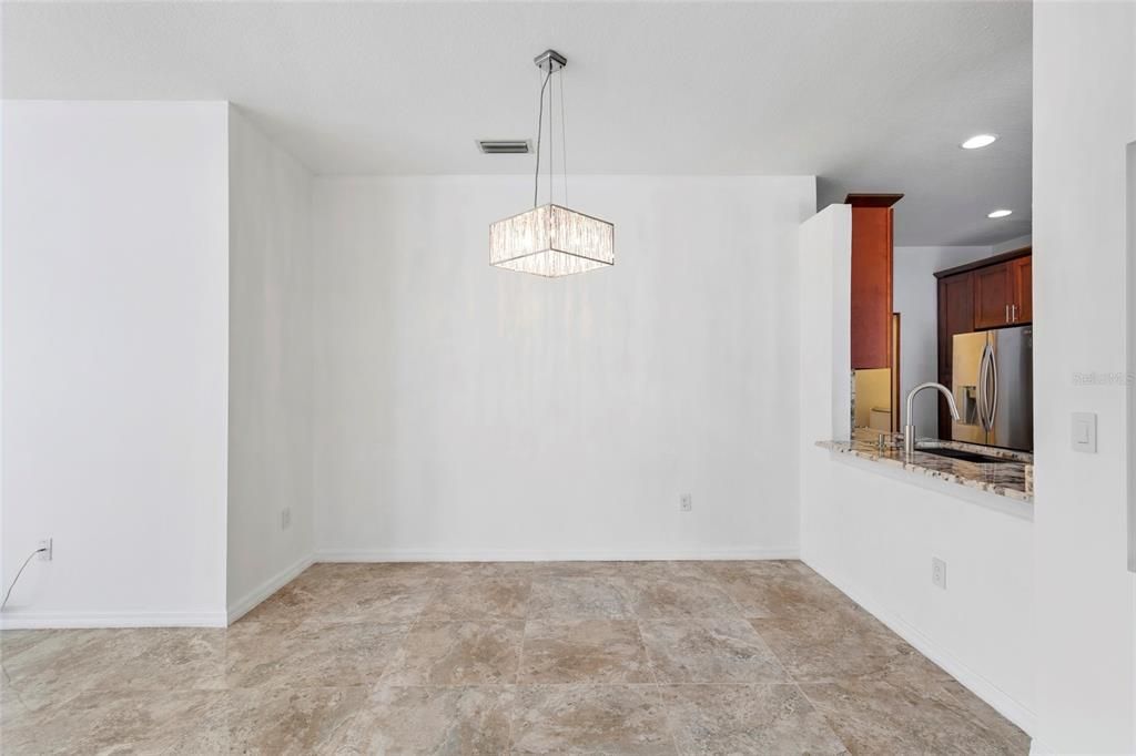 For Sale: $339,000 (3 beds, 2 baths, 1661 Square Feet)