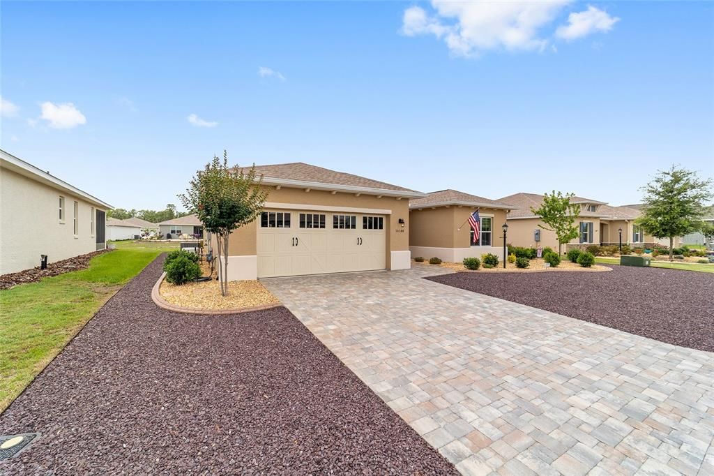 For Sale: $590,000 (3 beds, 3 baths, 2703 Square Feet)
