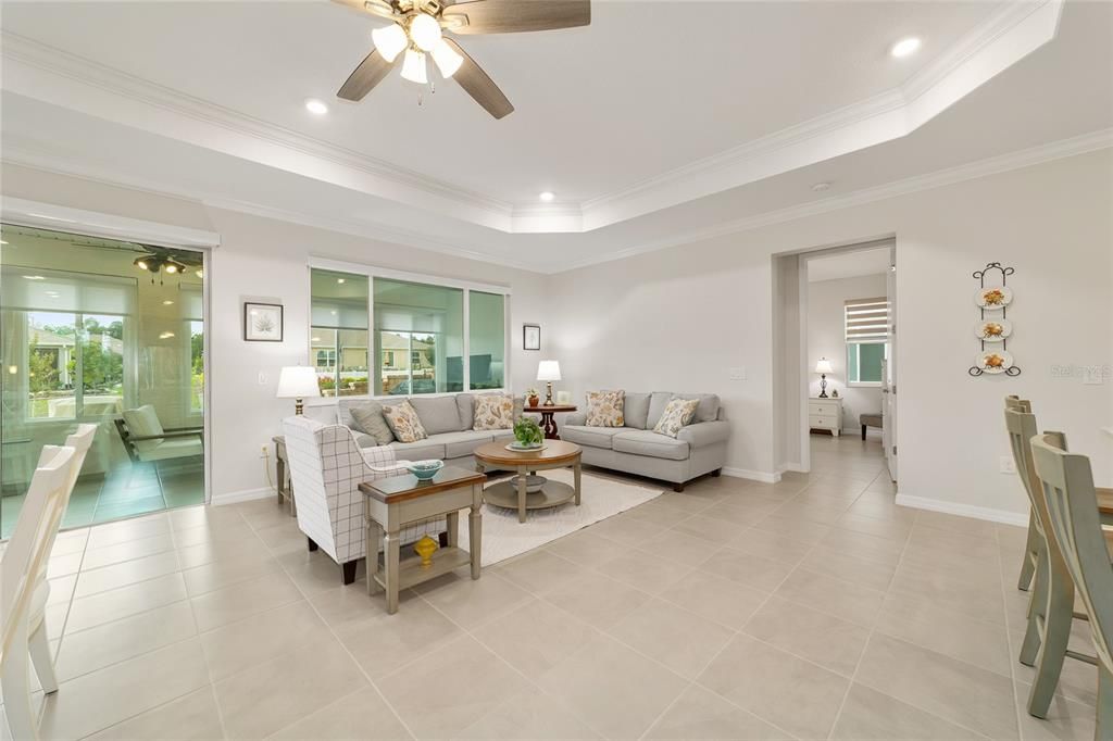 For Sale: $590,000 (3 beds, 3 baths, 2703 Square Feet)