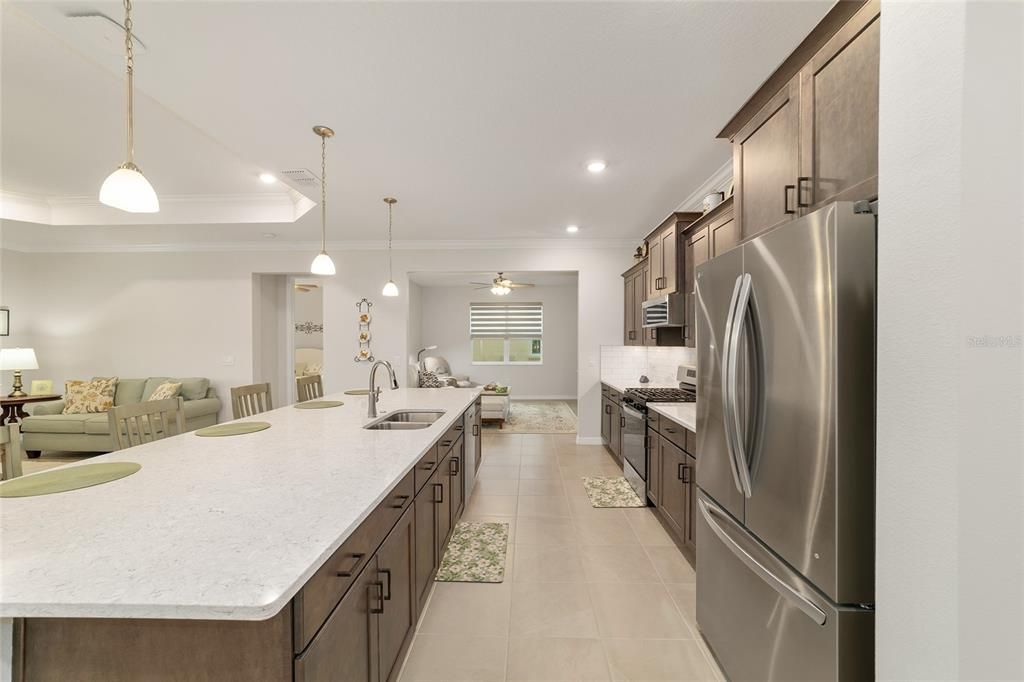 For Sale: $590,000 (3 beds, 3 baths, 2703 Square Feet)