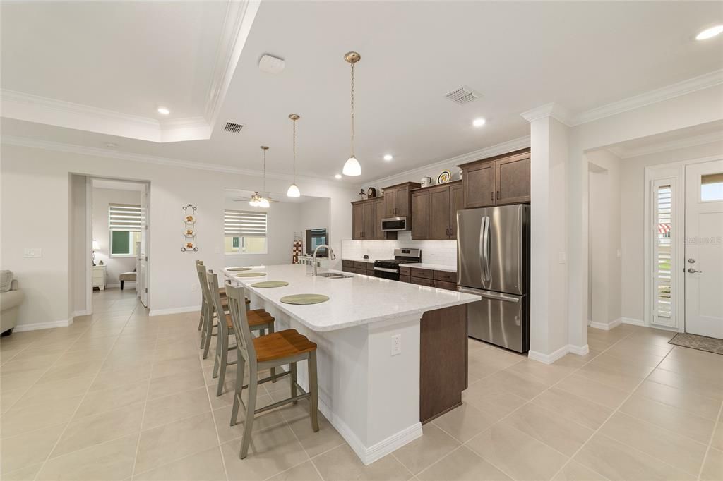 For Sale: $590,000 (3 beds, 3 baths, 2703 Square Feet)