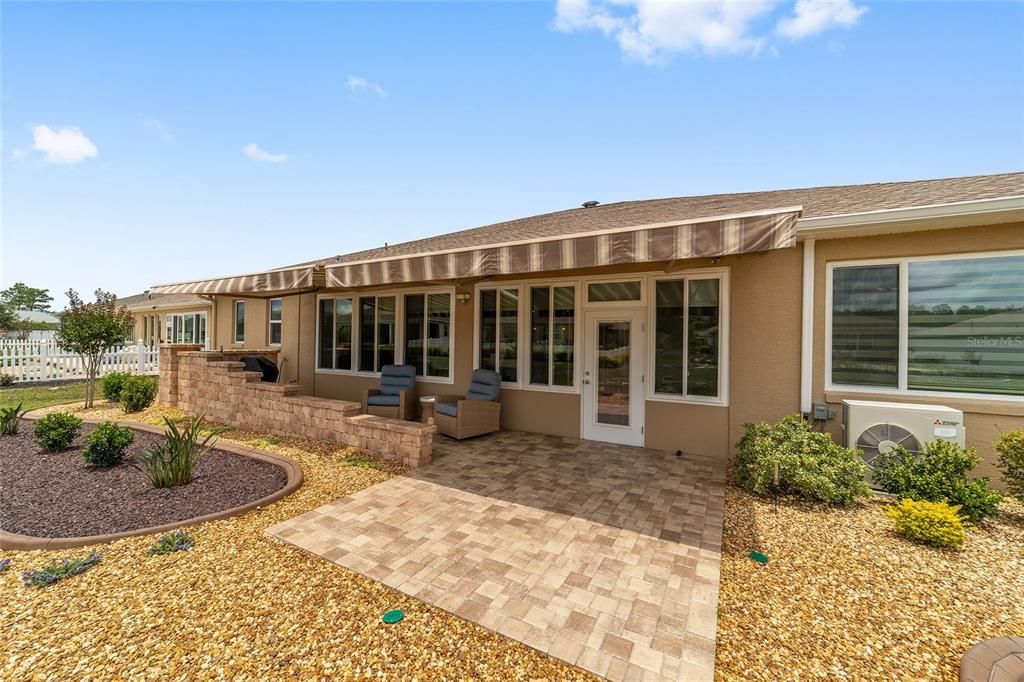For Sale: $590,000 (3 beds, 3 baths, 2703 Square Feet)