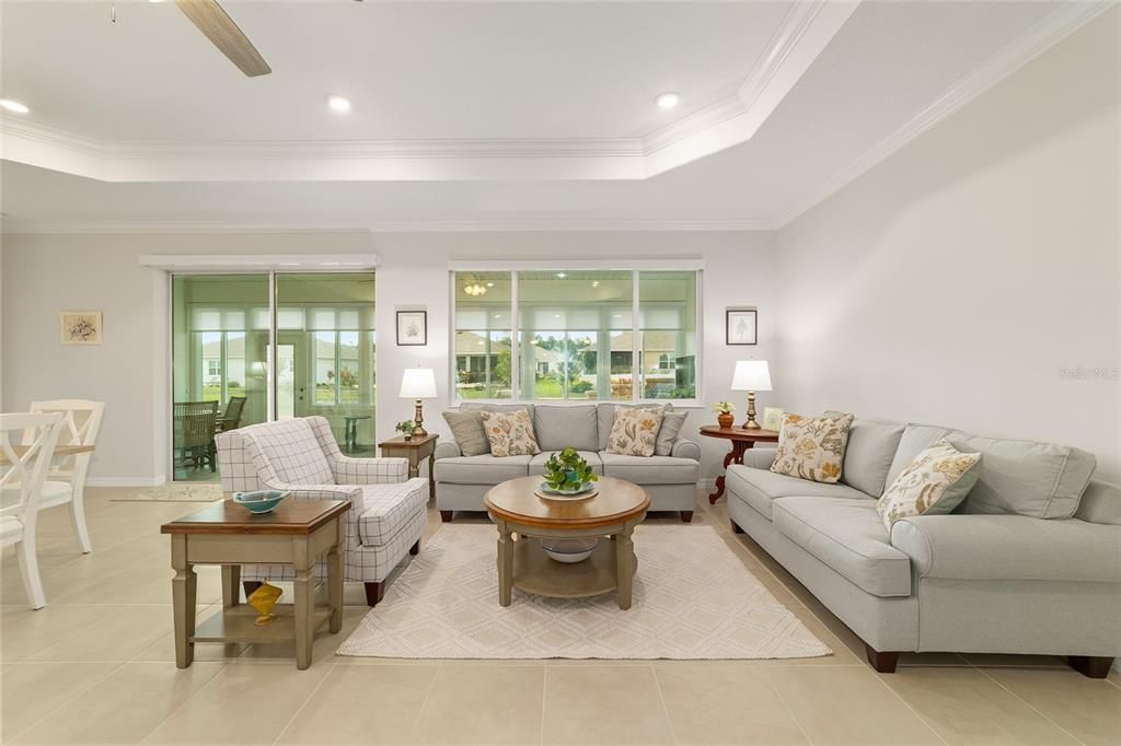 For Sale: $590,000 (3 beds, 3 baths, 2703 Square Feet)