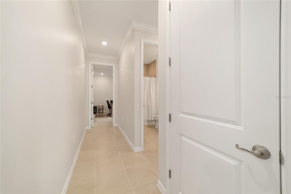 For Sale: $590,000 (3 beds, 3 baths, 2703 Square Feet)