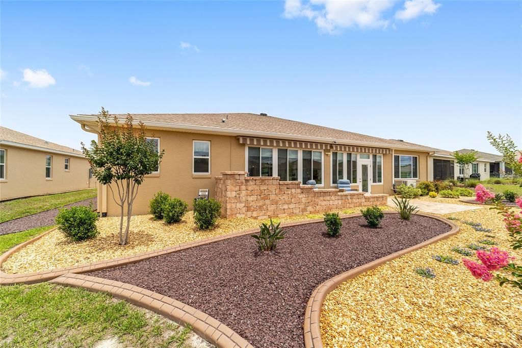 For Sale: $590,000 (3 beds, 3 baths, 2703 Square Feet)