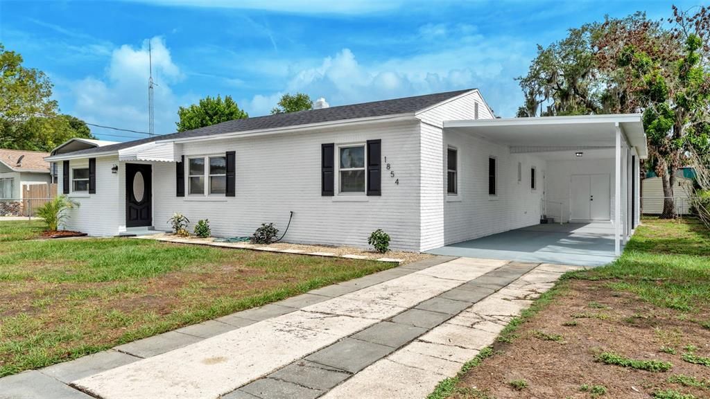 For Sale: $294,900 (3 beds, 2 baths, 1678 Square Feet)