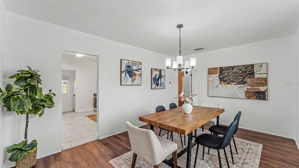 For Sale: $294,900 (3 beds, 2 baths, 1678 Square Feet)