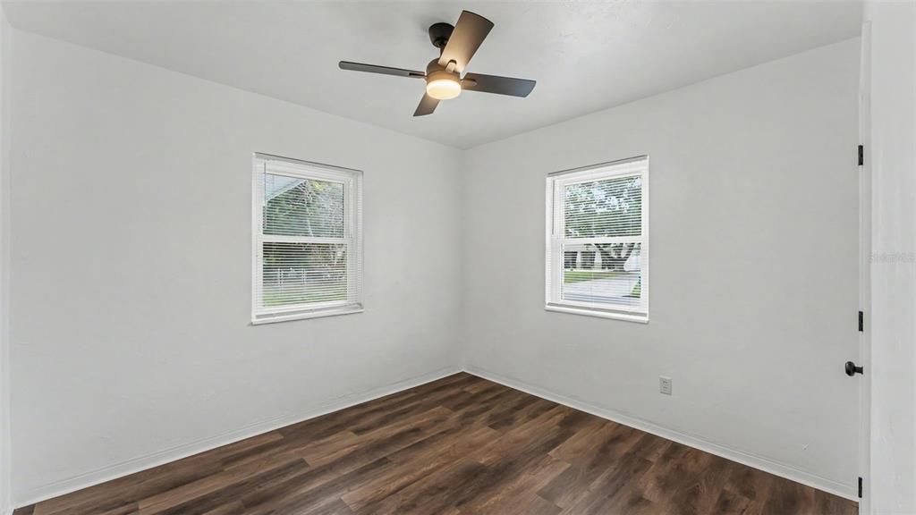 For Sale: $294,900 (3 beds, 2 baths, 1678 Square Feet)