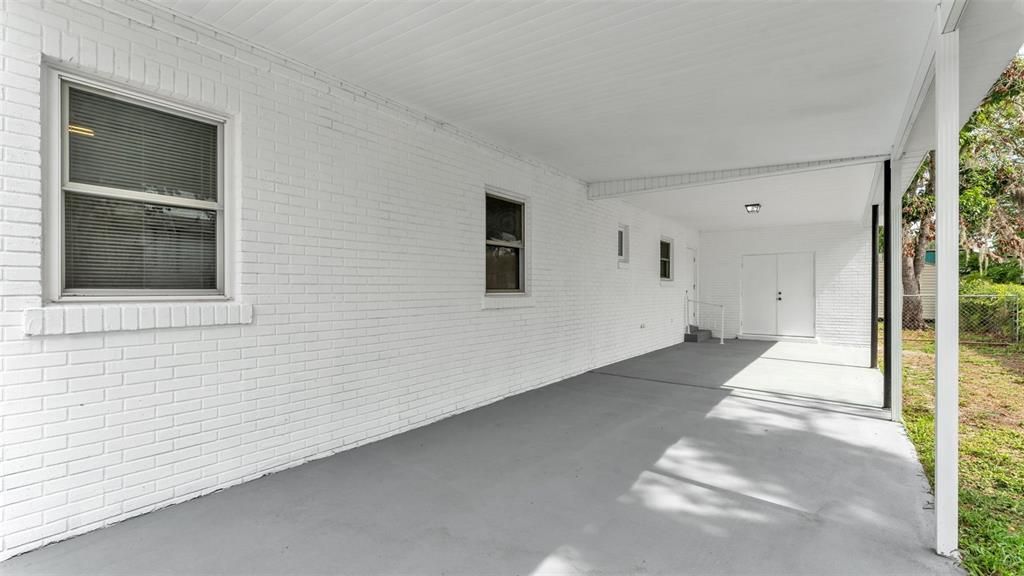 For Sale: $294,900 (3 beds, 2 baths, 1678 Square Feet)