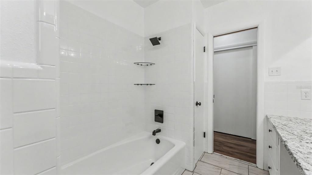 For Sale: $294,900 (3 beds, 2 baths, 1678 Square Feet)