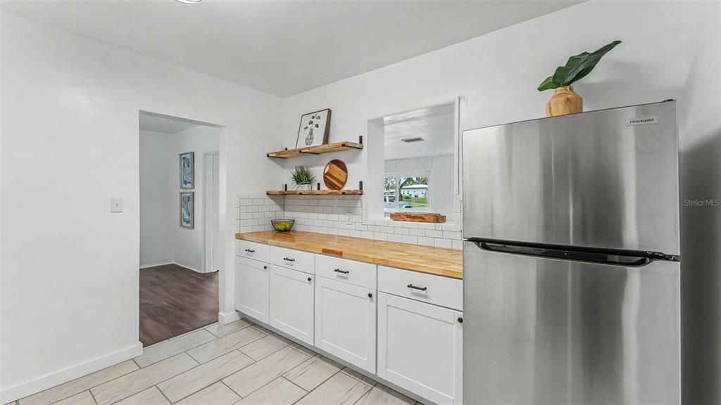 For Sale: $294,900 (3 beds, 2 baths, 1678 Square Feet)