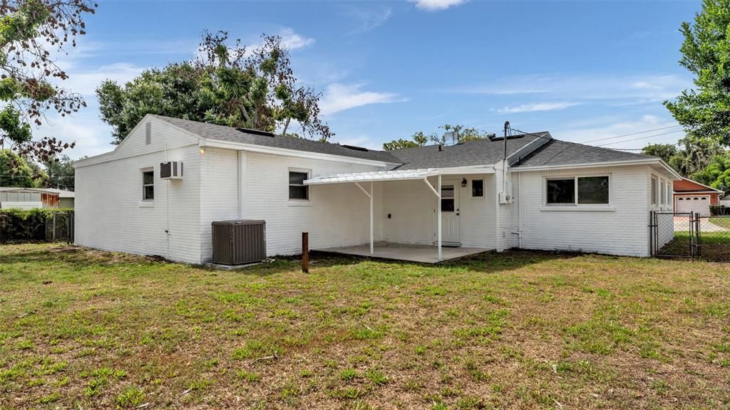 For Sale: $294,900 (3 beds, 2 baths, 1678 Square Feet)