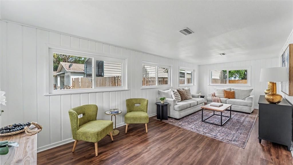 For Sale: $294,900 (3 beds, 2 baths, 1678 Square Feet)