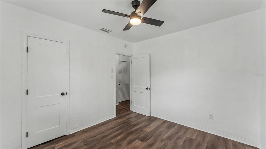 For Sale: $294,900 (3 beds, 2 baths, 1678 Square Feet)