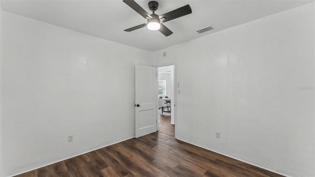 For Sale: $294,900 (3 beds, 2 baths, 1678 Square Feet)