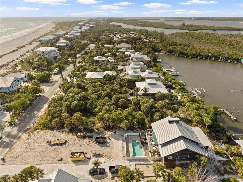 For Sale: $685,000 (0.44 acres)